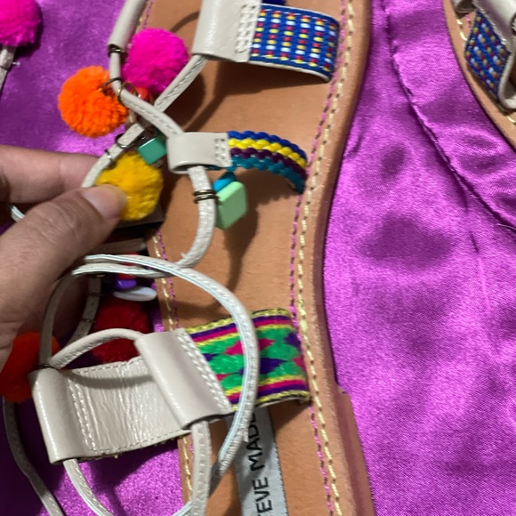 Steve Madden colorful leather pom pom sandals.Brand New ! - Picture 3 of 8